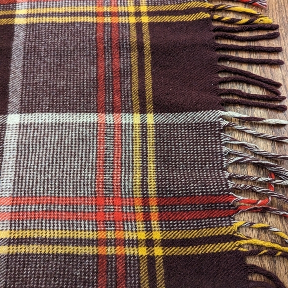 Vintage tartan 100% wool blanket, made in Scotland,  52"×60" - Picture 2 of 4
